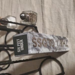 Unopened Jeffree star the gloss Six Feet Under